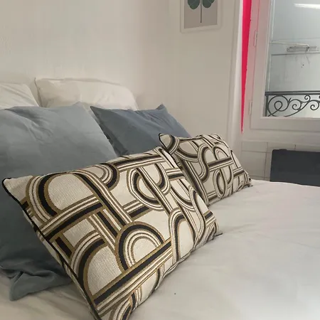 Les Allees Provencales Apartment *