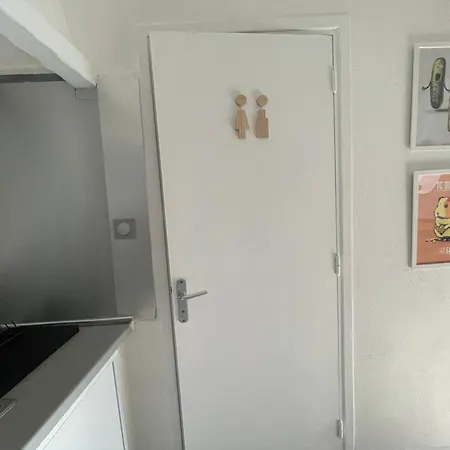 Les Allees Provencales Apartment *